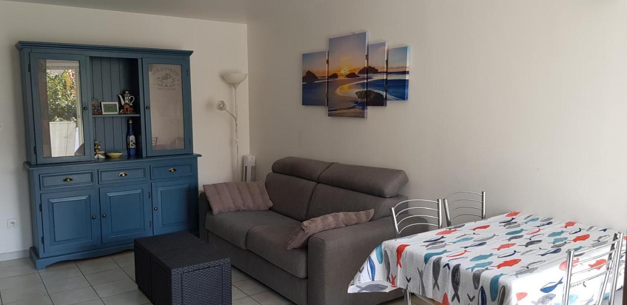 Apartment Le Neulos, T2 40m2 Avec Garage Prive, 150 M De La Mer, Avenue Roussillon Canet-plage