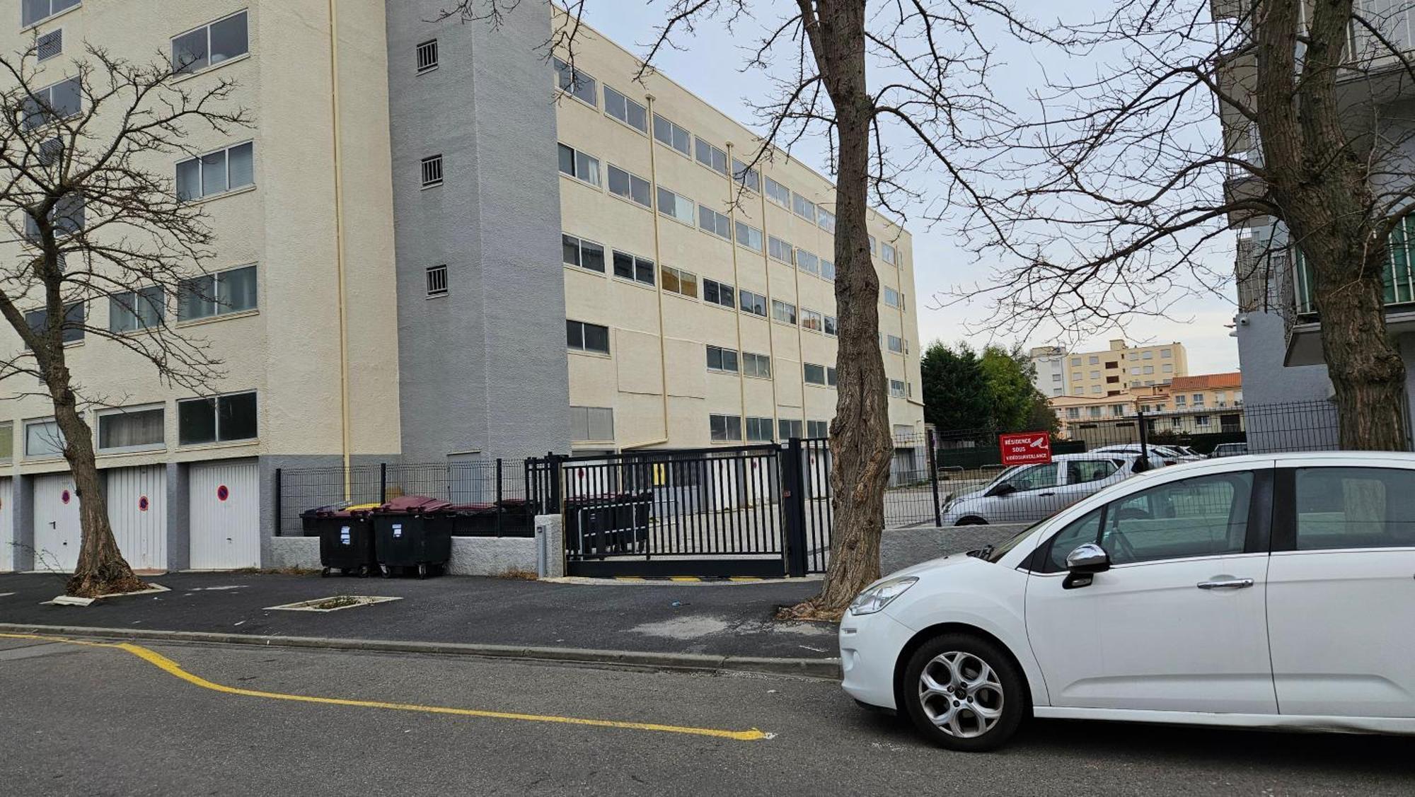Le Neulos, T2 40m2 Avec Garage Prive, 150 M De La Mer, Avenue Roussillon Canet-plage Apartment