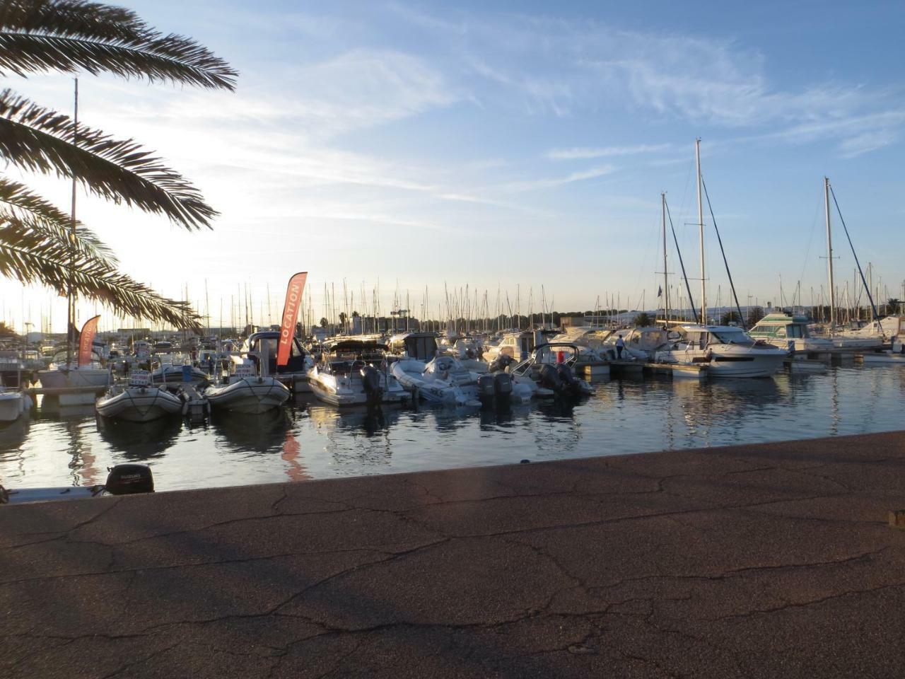 Le Neulos, T2 40m2 Avec Garage Prive, 150 M De La Mer, Avenue Roussillon Canet-plage Apartment *