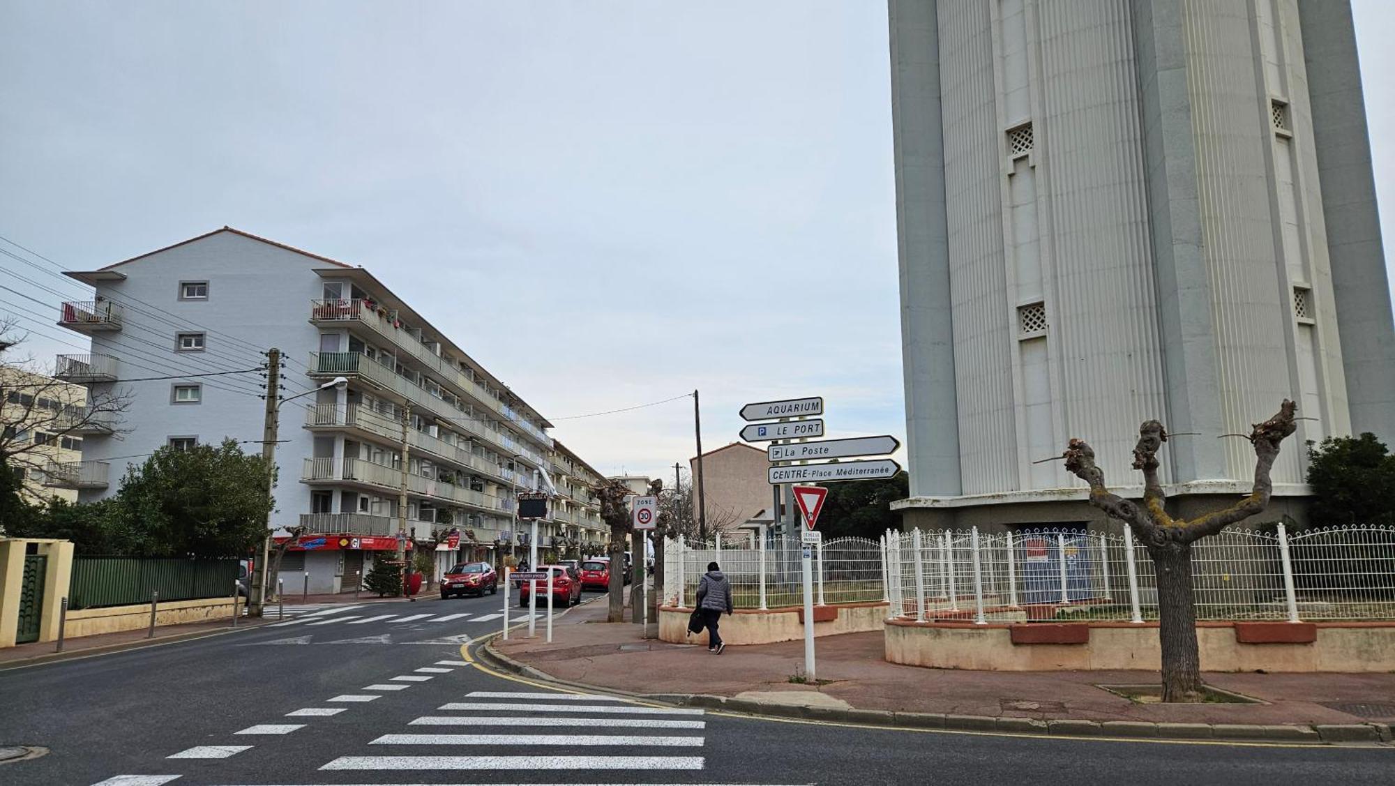 Le Neulos, T2 40m2 Avec Garage Prive, 150 M De La Mer, Avenue Roussillon Canet-plage Canet