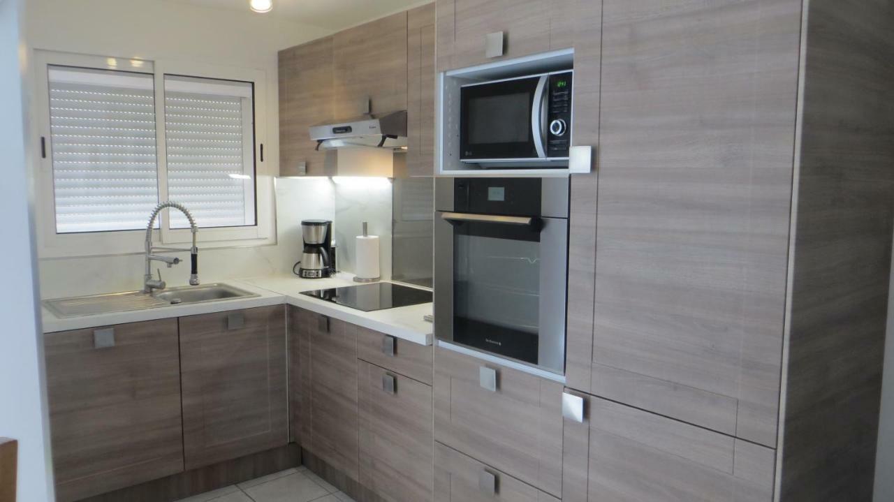Le Neulos, T2 40m2 Avec Garage Prive, 150 M De La Mer, Avenue Roussillon Canet-plage Apartment Canet-en-Roussillon