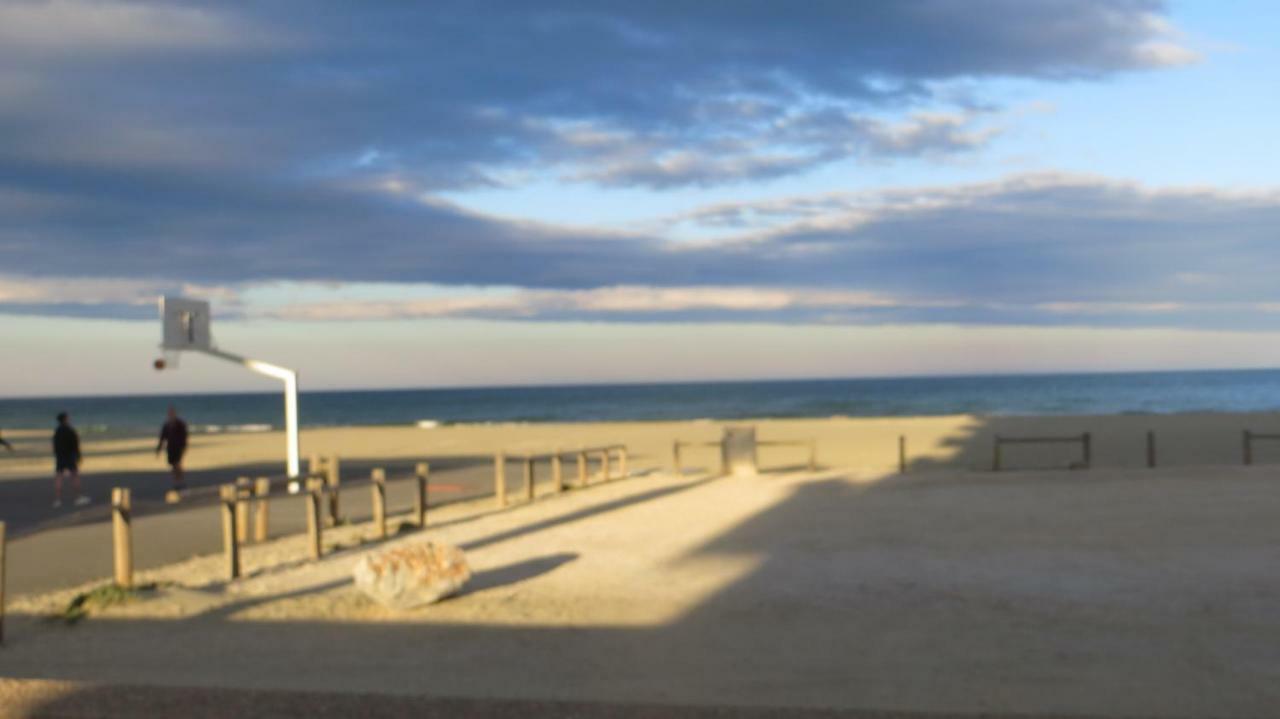 Le Neulos, T2 40m2 Avec Garage Prive, 150 M De La Mer, Avenue Roussillon Canet-plage * Canet-en-Roussillon